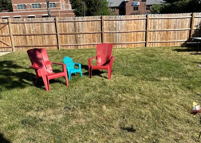 Apartment Modern New Just A Half Mile To Dt Libertyville
